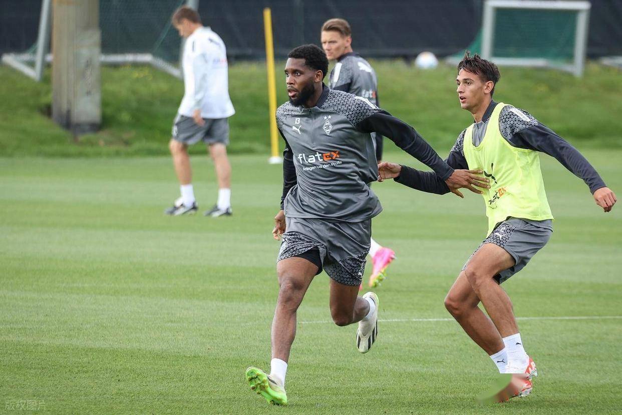 转折点门兴格拉德巴赫外线爆发，德甲转会期攻防权衡，质疑声仍在，团队化学反应显著的简单介绍-熊猫体育官网